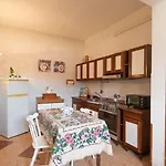 Farfallino's House 펜션 *