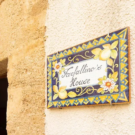Farfallino's House