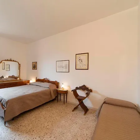 Farfallino's House Semesterbostad